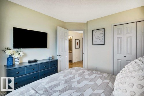 23 211 Blackburn Drive E, Edmonton, AB - Indoor Photo Showing Bedroom