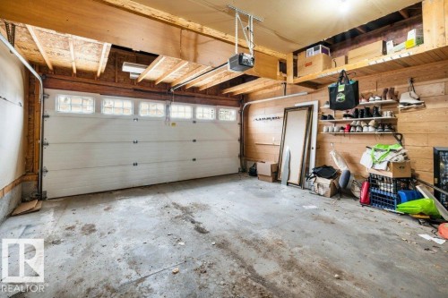 23 211 Blackburn Drive E, Edmonton, AB - Indoor Photo Showing Garage