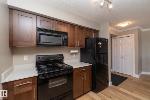 209 13111 140 Avenue, Edmonton, AB - Indoor Photo Showing Kitchen