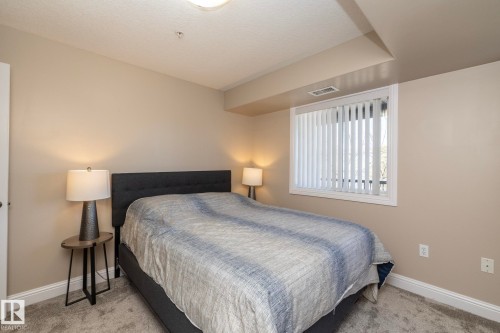 209 13111 140 Avenue, Edmonton, AB - Indoor Photo Showing Bedroom