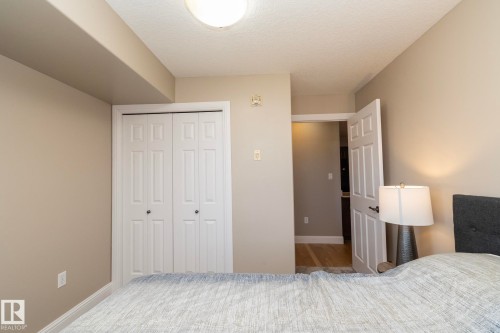209 13111 140 Avenue, Edmonton, AB - Indoor Photo Showing Bedroom