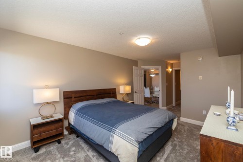 209 13111 140 Avenue, Edmonton, AB - Indoor Photo Showing Bedroom