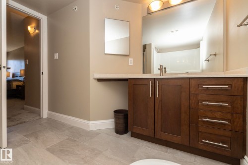 209 13111 140 Avenue, Edmonton, AB - Indoor Photo Showing Bathroom