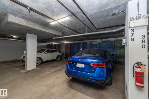209 13111 140 Avenue, Edmonton, AB - Indoor Photo Showing Garage