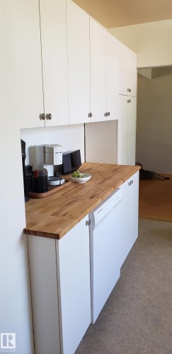 14416 110A Avenue, Edmonton, AB - Indoor Photo Showing Kitchen
