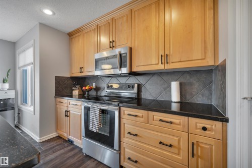 110 Windrose Drive, Leduc, AB - Indoor Photo Showing Kitchen