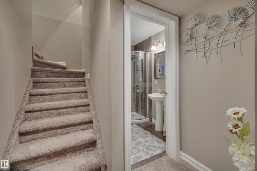 110 Windrose Drive, Leduc, AB - Indoor Photo Showing Other Room