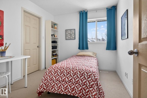 27 225 Blackburn Drive E, Edmonton, AB - Indoor Photo Showing Bedroom