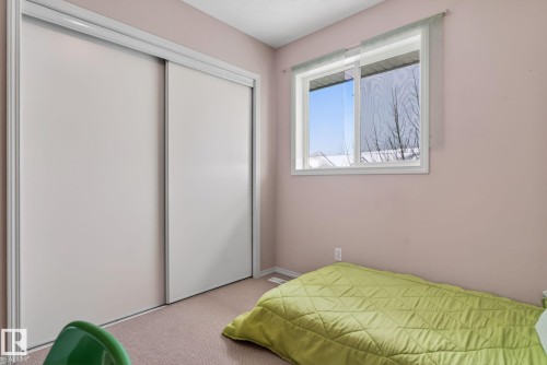 27 225 Blackburn Drive E, Edmonton, AB - Indoor Photo Showing Bedroom