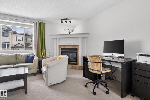 27 225 Blackburn Drive E, Edmonton, AB - Indoor Photo Showing Office