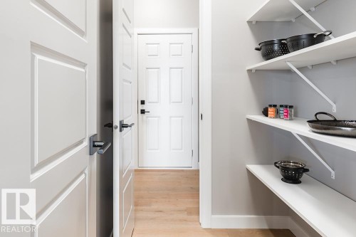 9389 Cooper Bend Bend, Edmonton, AB - Indoor Photo Showing Other Room