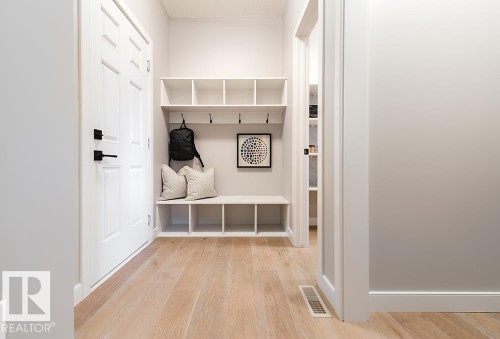 9389 Cooper Bend Bend, Edmonton, AB - Indoor Photo Showing Other Room