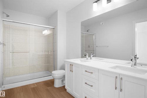 17514 5A Street, Edmonton, AB - Indoor Photo Showing Bathroom