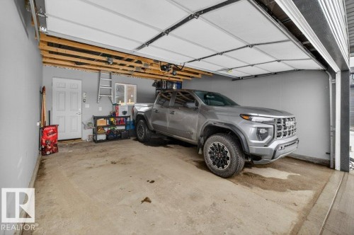 2405 Trumpeter Way, Edmonton, AB - Indoor Photo Showing Garage