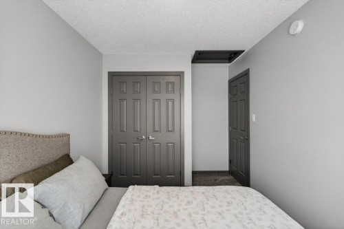 2405 Trumpeter Way, Edmonton, AB - Indoor Photo Showing Bedroom