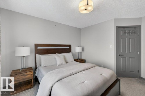 2405 Trumpeter Way, Edmonton, AB - Indoor Photo Showing Bedroom