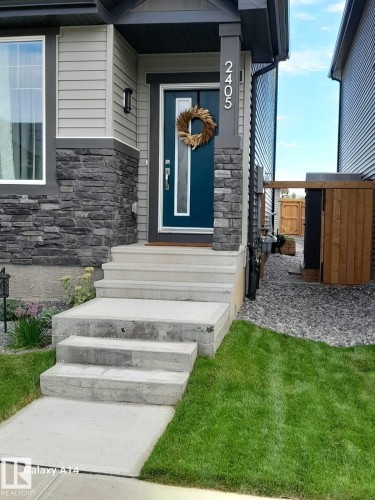 2405 Trumpeter Way, Edmonton, AB - Outdoor