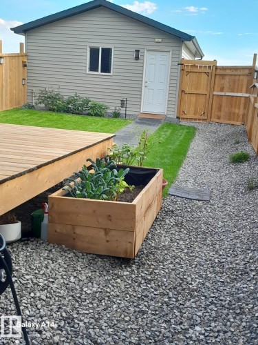 2405 Trumpeter Way, Edmonton, AB - Outdoor