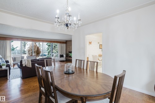7907 Saskatchewan Drive, Edmonton, AB - Indoor Photo Showing Dining Room