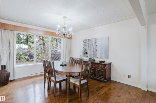 7907 Saskatchewan Drive, Edmonton, AB - Indoor Photo Showing Dining Room