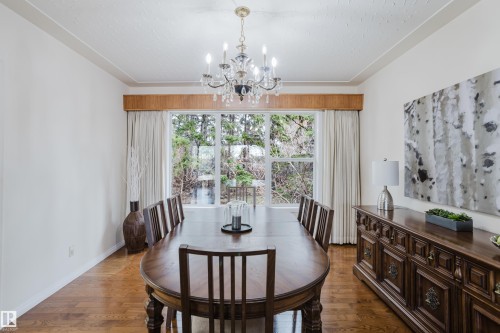 7907 Saskatchewan Drive, Edmonton, AB - Indoor Photo Showing Dining Room