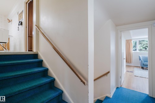 7907 Saskatchewan Drive, Edmonton, AB - Indoor Photo Showing Other Room