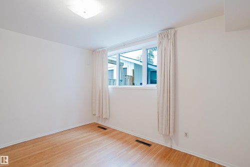 7907 Saskatchewan Drive, Edmonton, AB - Indoor Photo Showing Other Room