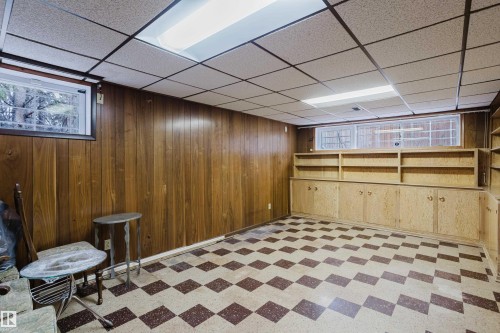 7907 Saskatchewan Drive, Edmonton, AB - Indoor Photo Showing Other Room