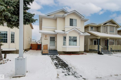 1491 Jefferys Crescent, Edmonton, AB - Outdoor With Facade