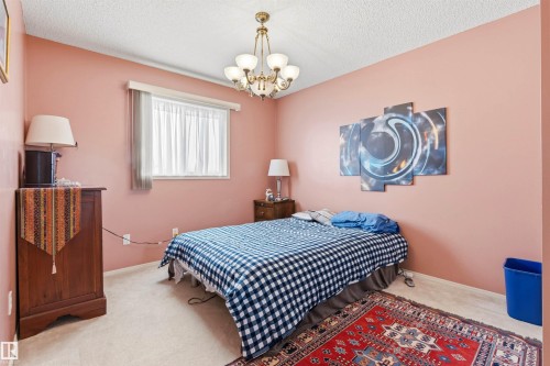 1491 Jefferys Crescent, Edmonton, AB - Indoor Photo Showing Bedroom