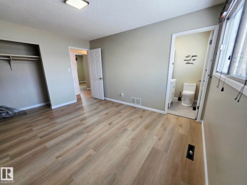 5204 43 Avenue, Leduc, AB - Indoor Photo Showing Other Room