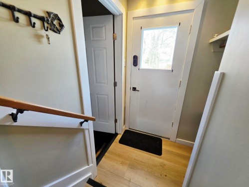 5204 43 Avenue, Leduc, AB - Indoor Photo Showing Other Room