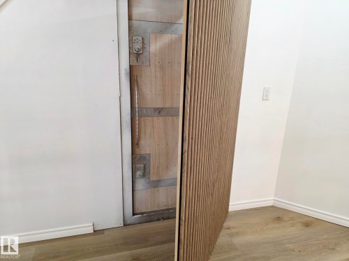 5204 43 Avenue, Leduc, AB - Indoor Photo Showing Other Room