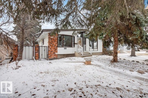 Contemporary architecture with brick and siding exterior - 6018 105A Street, Edmonton, AB 