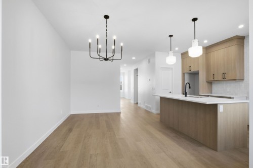 8628 Edgemont Link Link, Edmonton, AB - Indoor Photo Showing Kitchen With Upgraded Kitchen