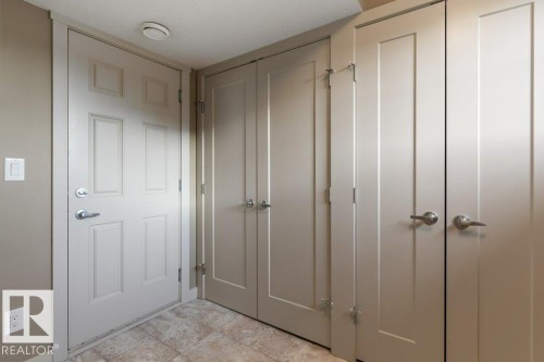 6 1391 Starling Drive, Edmonton, AB - Indoor Photo Showing Other Room