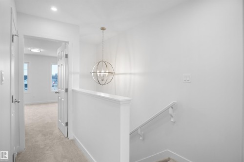 651 176 Avenue, Edmonton, AB - Indoor Photo Showing Other Room