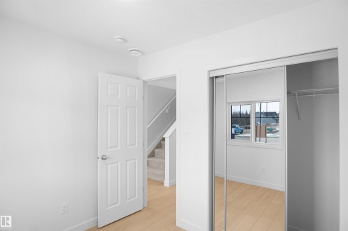 651 176 Avenue, Edmonton, AB - Indoor Photo Showing Other Room