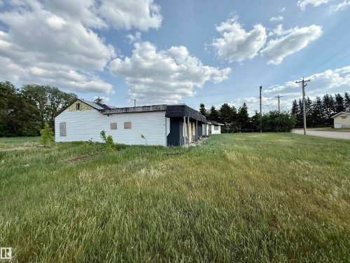 4913 & 4909 49 Avenue, Glendon, AB - Outdoor