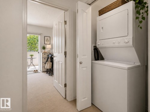 #3 10235 111 St Nw, Edmonton, AB - Indoor Photo Showing Laundry Room
