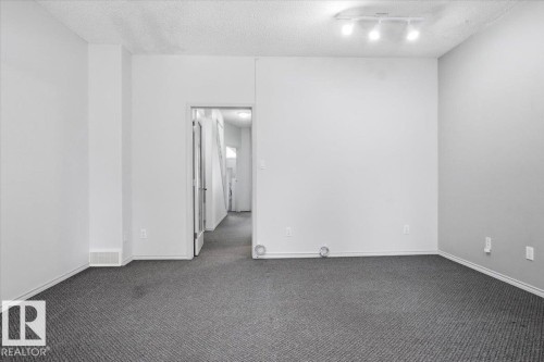 #3 10235 111 St Nw, Edmonton, AB - Indoor Photo Showing Other Room