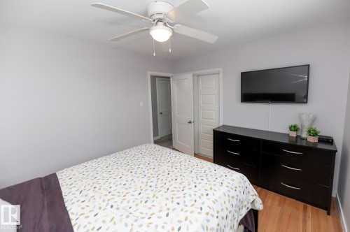 13503 111 Street, Edmonton, AB - Indoor Photo Showing Bedroom