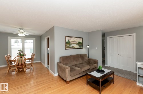 13503 111 Street, Edmonton, AB - Indoor Photo Showing Living Room