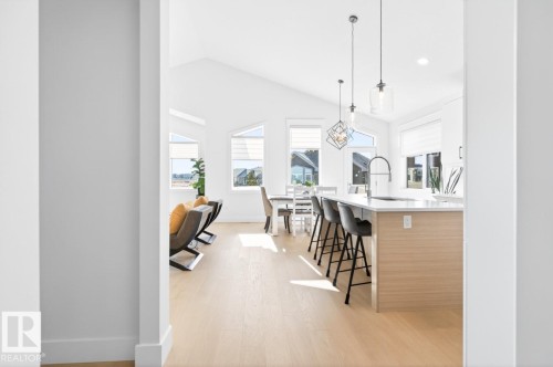 17 Evermore Crescent, St. Albert, AB - Indoor Photo Showing Kitchen