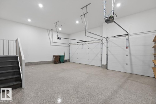 17 Evermore Crescent, St. Albert, AB - Indoor Photo Showing Garage