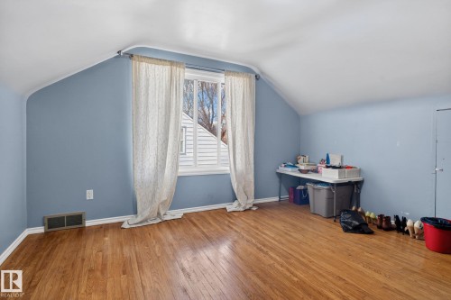 11227 103 Street, Edmonton, AB - Indoor Photo Showing Other Room