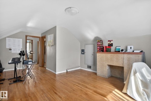 11227 103 Street, Edmonton, AB - Indoor