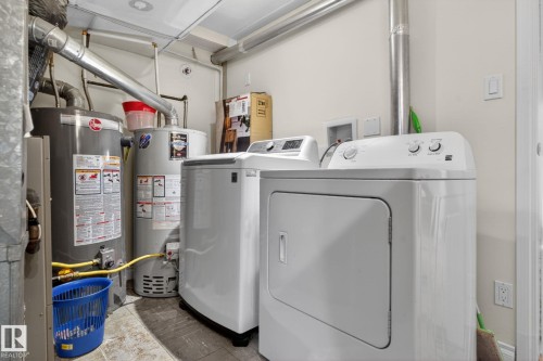 11227 103 Street, Edmonton, AB - Indoor Photo Showing Laundry Room