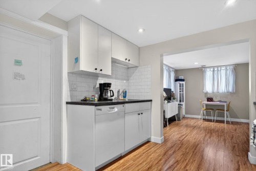 11227 103 Street, Edmonton, AB - Indoor