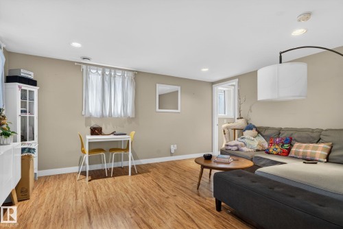 11227 103 Street, Edmonton, AB - Indoor